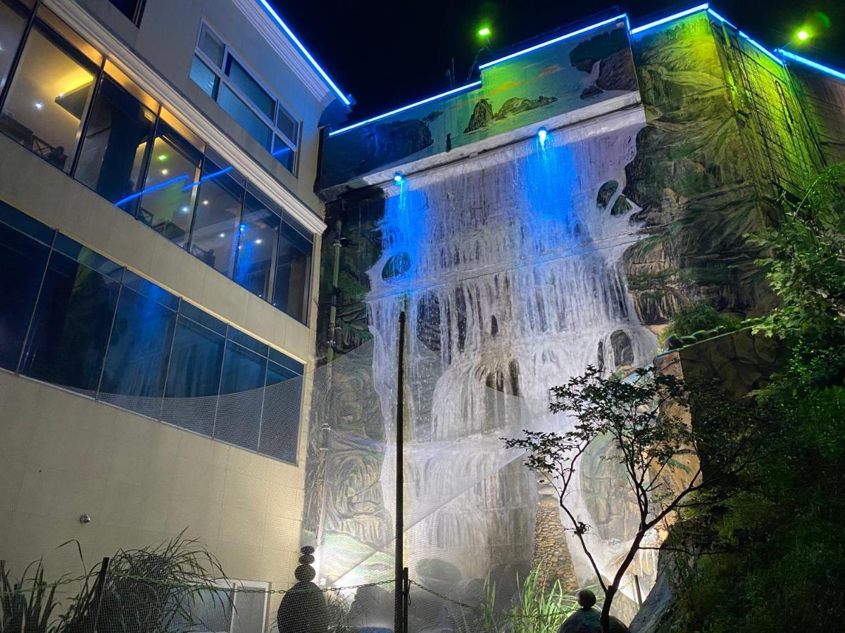 Dome Hotel Кодже Экстерьер фото