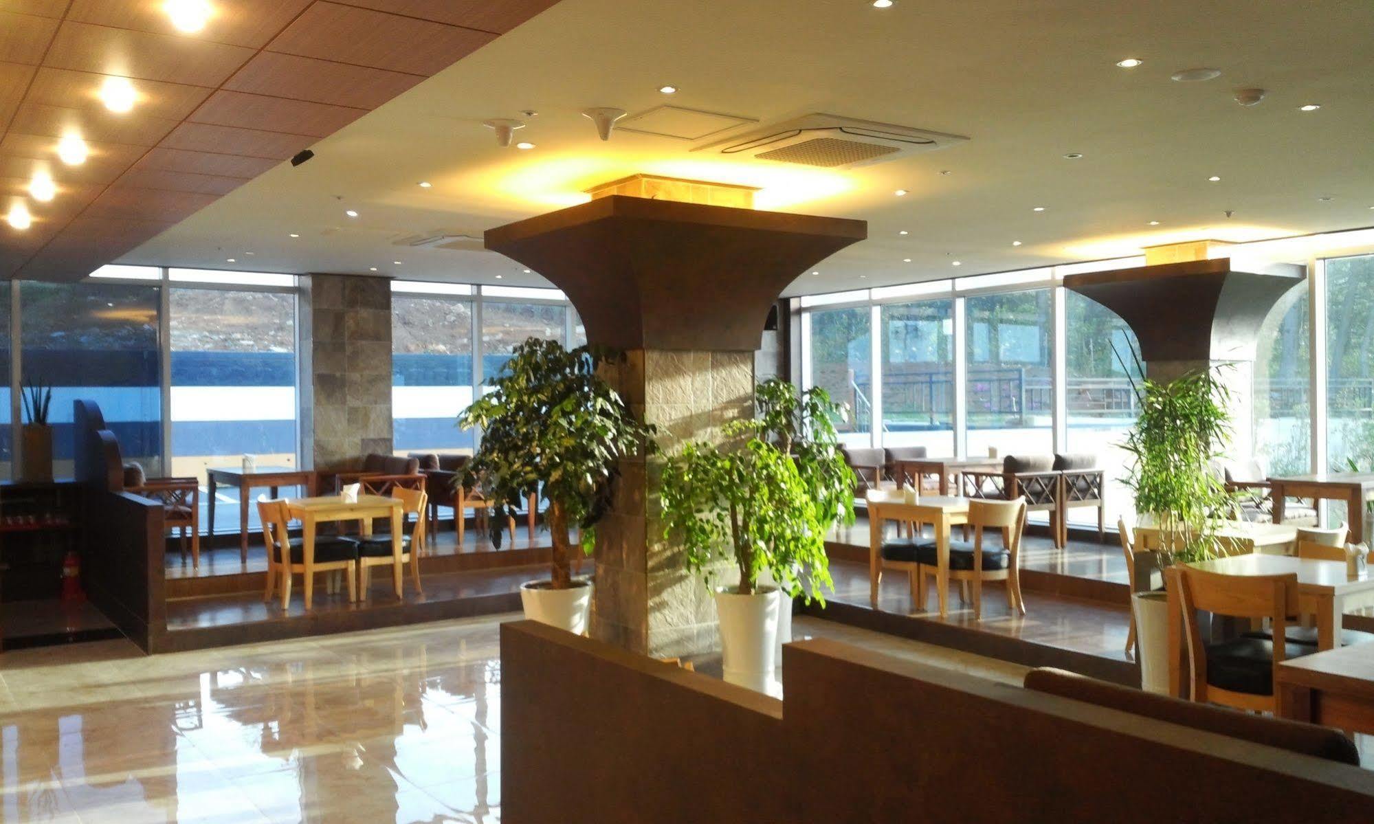 Dome Hotel Кодже Экстерьер фото